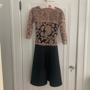 TADASHI detailed lace dress